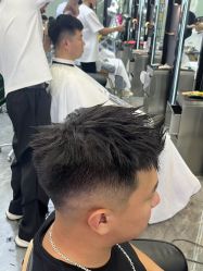 -藤野造型烫染·漂发