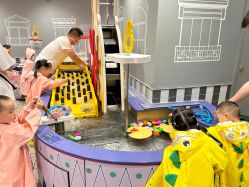 -奈尔宝家庭中心·亲子餐厅(鄞州万达店)