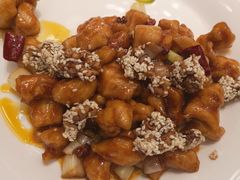 核桃宫保鸡丁-雀蓝川菜(奥体广场店)