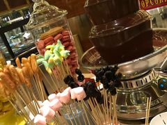 -大中华希尔顿酒店-念自助餐·嗨啤·小龙虾