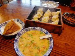 -张家巷美食(南浔店)