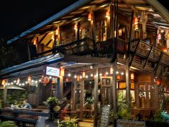 -Dash Teak House