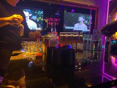 -温莎KTV(珠江路店)