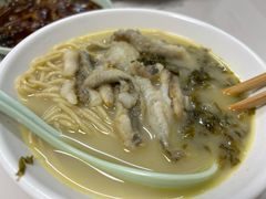 -明呈黄鱼面馆(斜土路店)