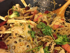 -银鼎轩麻辣香锅(丹尼斯2天地店)