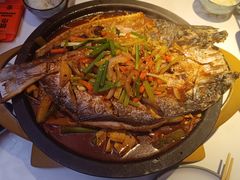 -鸣记脆皮烤鱼·海鲜烤鱼(三八广场店)