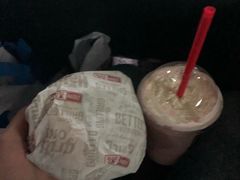 -The Habit Burger Grill 哈比特汉堡(爱琴海店)