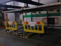 -世纪都会-停车场