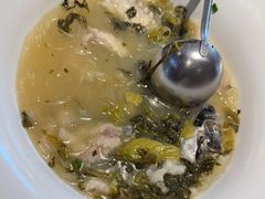 -严记小天府酸菜鱼(西四路店)