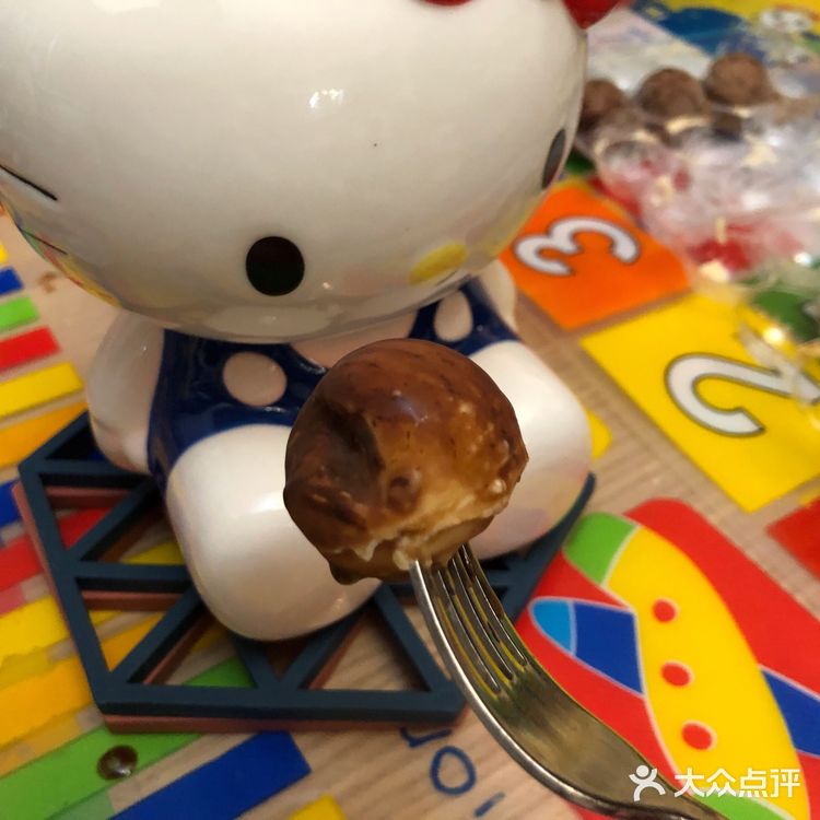 热闹开心 分享冰淇淋火锅  哈根达斯