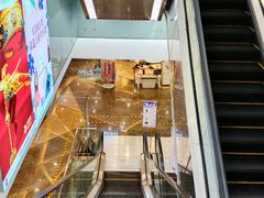 -王府井百货熙地港店