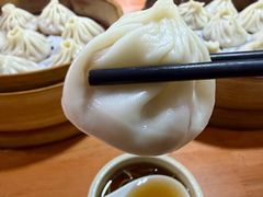 -莱莱小笼·乔艾