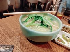 -荟廷·晶萃(陆家嘴尚悦湾店)