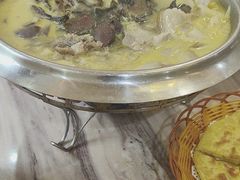 -东北食府·铁锅炖(花溪湾店)