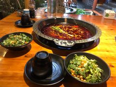 -三道苗苗鱼·美蛙黄辣丁(八里店)