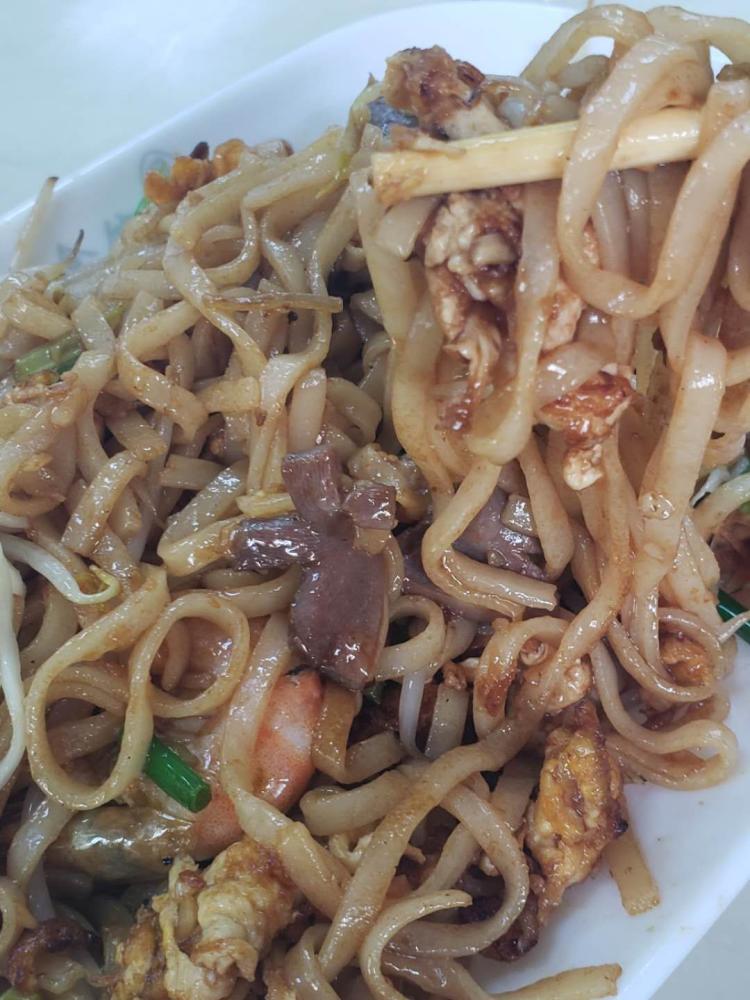 儋州炒粉(好吃优美食城店)-"晚上过来这边吃夜宵,逛了一圈,随便挑了一