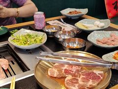 -臻牛烤肉