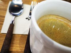 免费美式咖啡-HELLO 27 意面·沙拉·帕尼尼