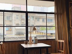 靠窗位-仙峰天然面包(迎宾路店)