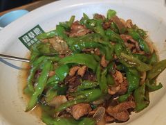 -绿草地·湘菜(酃湖师院店)
