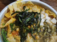 -丽丽三鲜螺蛳粉(田林路店)