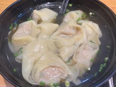 笋肉大馄饨-真真鲜馄饨店(启蒙路店)