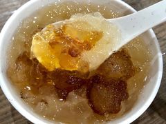 银耳炖桃胶-随柳居·苏式小吃(建新巷店)