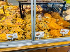 -苹果花园(龙漕路店)