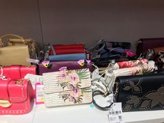 -唯品会(北京国瑞城店)