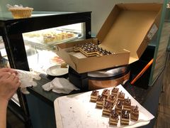 -小鱼小牛·鱼牛干锅·脆鱼火锅(世欧广场店)