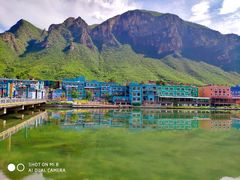 -百里峡七彩艺术小镇