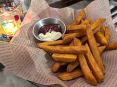 炸红薯条-欢桃·融合餐酒馆 Eatery&Bistro