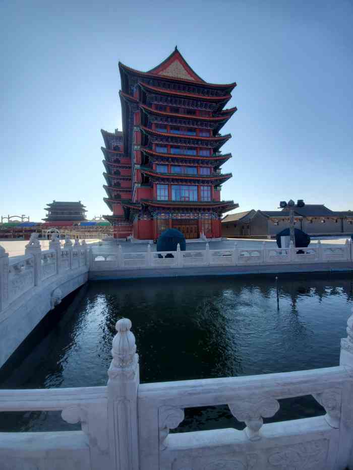 国安第一城-"天下第一城位于安平镇东侧,交通便利,坐9.