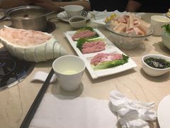 -海上明月海鲜火锅 鲜切牛肉