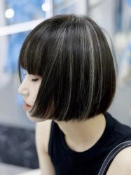 -变画·发型STUDIO