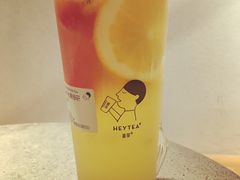 满杯水果绿妍-喜茶(上海正大广场店)