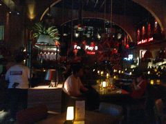 -FOUR PLAY BAR