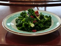 炝拌奶白菜-君临七星生态酒店