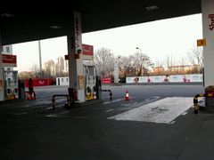 -壳牌华苑加油站