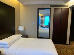 -上海龙之梦万丽酒店