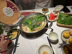 -左庭右院鲜牛肉火锅(七宝领展广场店)
