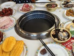 -布罗城堡自助烧烤(鸿通城购物中心店)