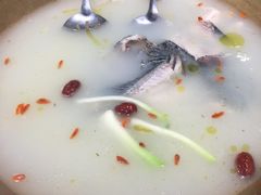 -颜氏双江清水鱼一养身火锅(磁器口店)