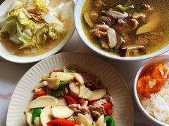 -爱的果实月嫂育婴师(世纪东方店)