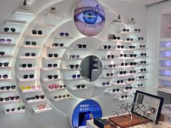-浮光眼镜·蔡司视觉合作·数字验配中心(陆家嘴店)