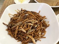 木须肉炒拉面-翡翠拉面小笼包(机场DFS店)