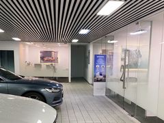 -杭州中沃沃尔沃4S店(滨江区店)