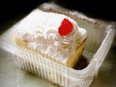 -红宝石·鲜奶小方·海派西点房(南丹店)