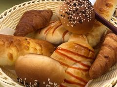 -山明水秀大饭店