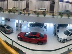 -杭州中沃沃尔沃4S店(滨江区店)